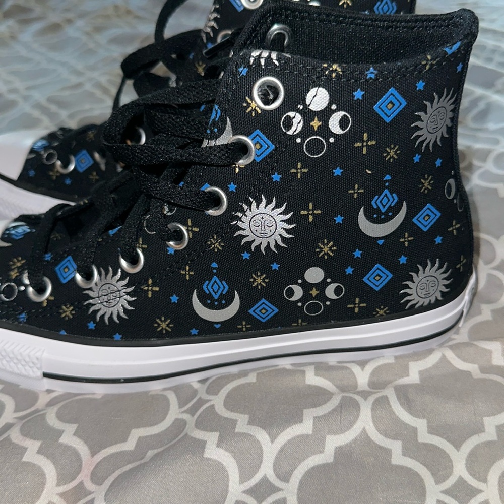 Converse Collectible- CTAS High Tops M6 W8